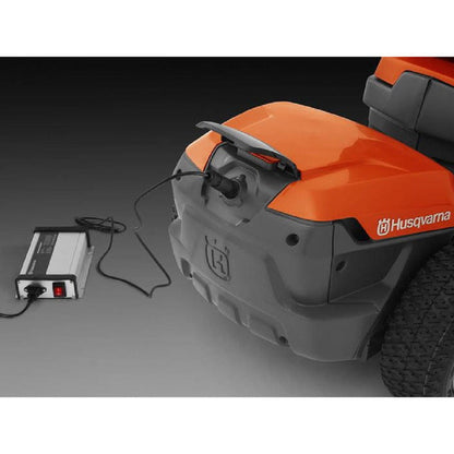HUSQVARNA R 112iC Akku-Frontmäher Inkl. Mähdeck Combi 85