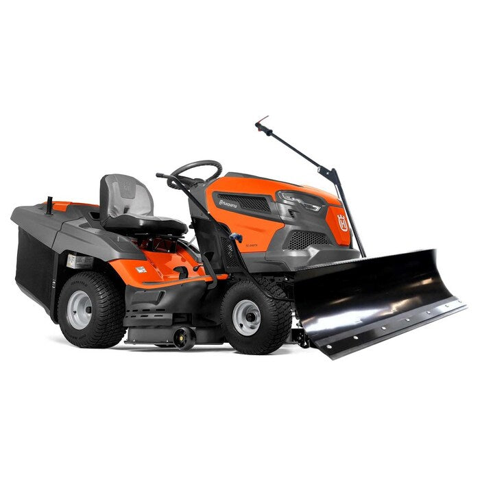 Trattorino rasaerba HUSQVARNA TC 238TX incluso pacchetto invernale 120 Plus -