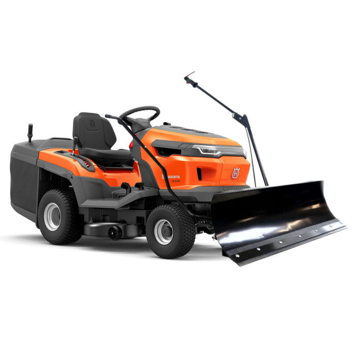 Trattorino rasaerba HUSQVARNA TC 215T incluso pacchetto invernale 120 Plus -